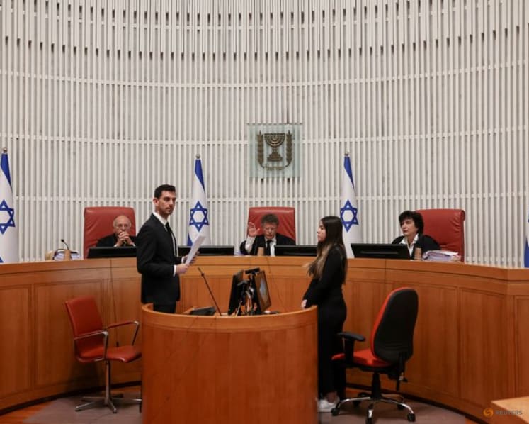 Israel top court puts Arab parties back on ballot