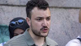 Hakim Amerika perintah aktivis pro-Palestin Khalil dibebaskan