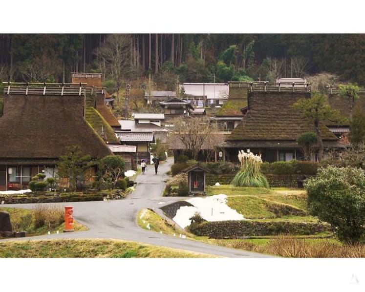 Why are tourists flocking to this Japanese village, which only has two B&Bs?