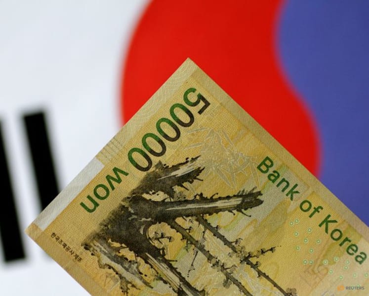 South Korea pension fund to respond to FX volatility, chief says