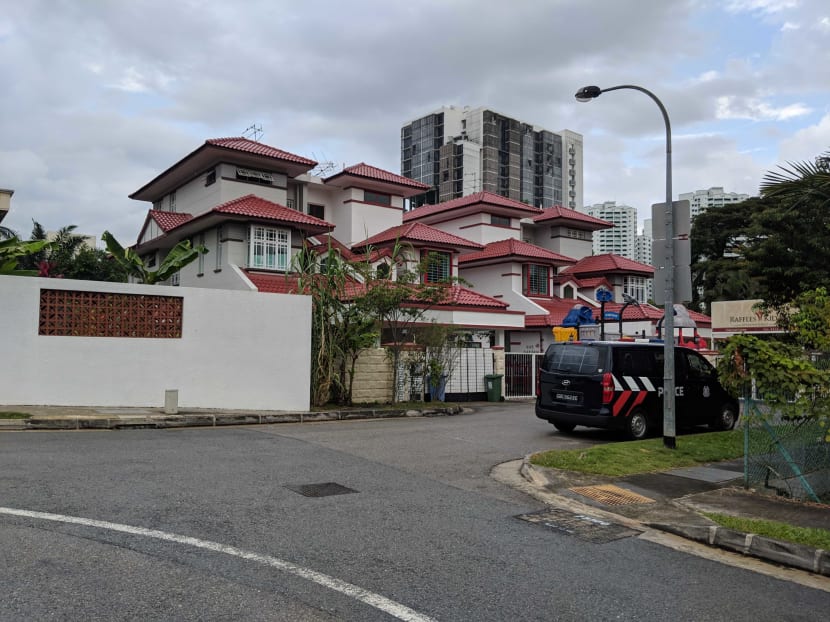 Plainclothes police officers were seen entering the premises of the Platinium Dogs Club before emerging 30 minutes later.