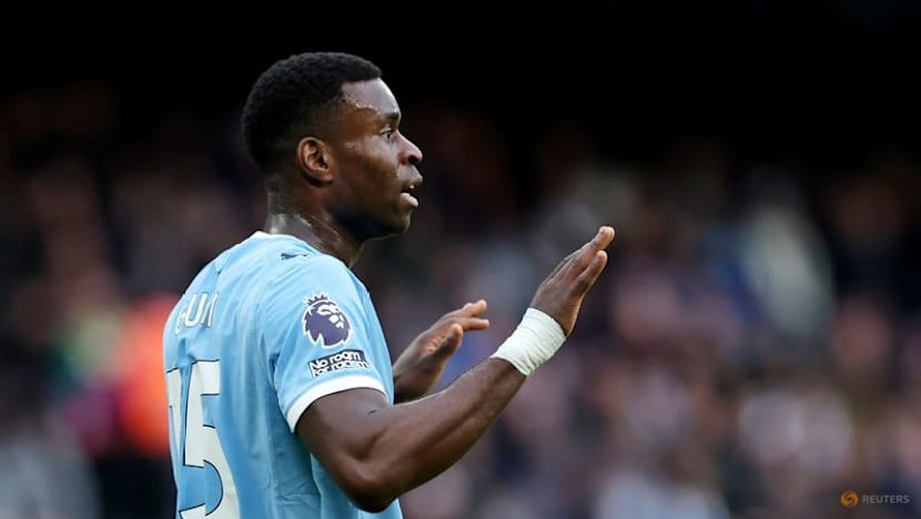 City newcomers Semenyo and Guehi shine in 2-0 win over Wolves