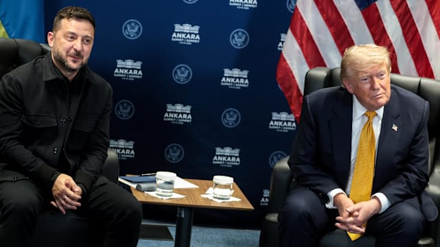 特朗普：美国将授权乌克兰生产“爱国者”防空导弹。