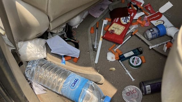 泰国僧人出车祸 意外揭发约人开房还涉吸毒