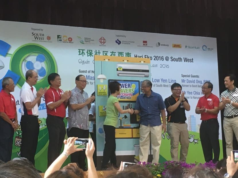 Mayor of the South West District Low Yen Ling and Minister for the Environment and Water Resources Masagos Zulkifli at the event today (Jan 31). Photo: Siau Ming En/TODAY Mayor of the South West District Low Yen Ling and Minister for the Environment and Water Resources Masagos Zulkifli at the event today (Jan 31). Photo: Siau Ming En/TODAY
