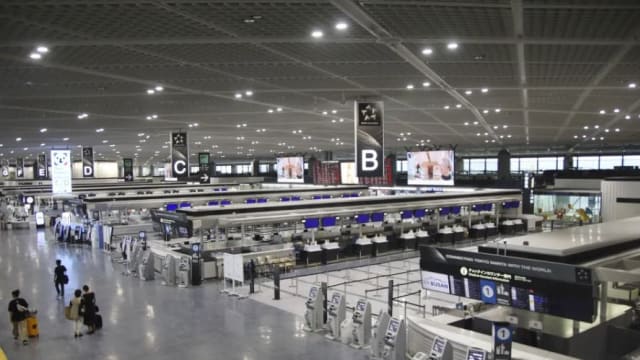 台风“安比”逼近日本关东地区 明日两大机场约70趟航班取消