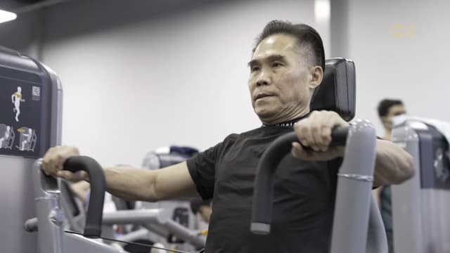 前线追踪 | “你就必须动、应该动、继续动” 66岁大哥：不然变废车