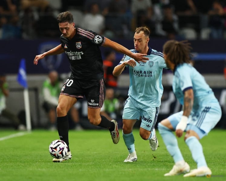 Missed chance for Paris FC, Lyon as they slip behind Ligue 1 leaders