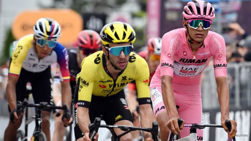 Verona solos to Giro stage 15 win, Del Toro retains lead