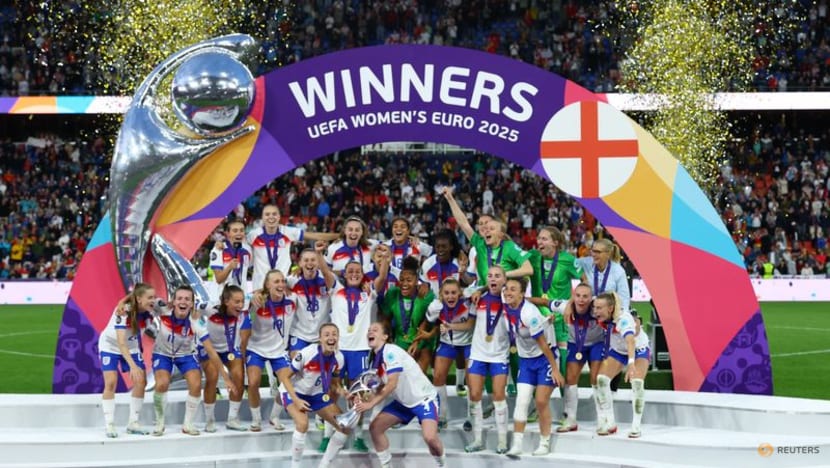 Kelly the hero as England sink Spain in shootout to win Euro 2025