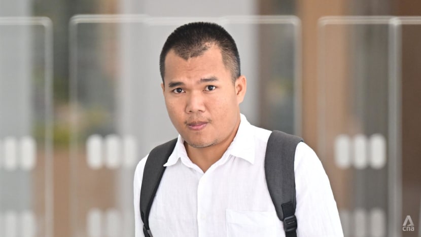 Man urinates in MRT train in full view of commuters; gets jail and fine