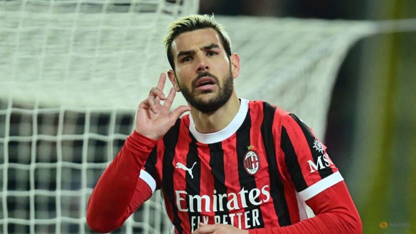 Milan back to winning ways with 4-0 thrashing of Udinese