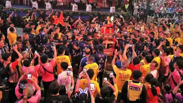 柔佛古庙游神撞斋戒月 料20万人参与当局加强安保