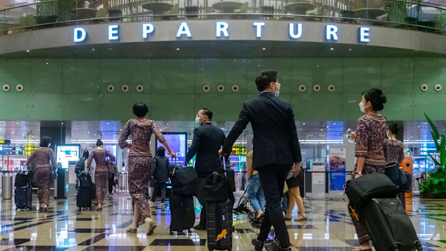  疫情期间参与追踪工作受启发 前空少转行投身公共卫生领域