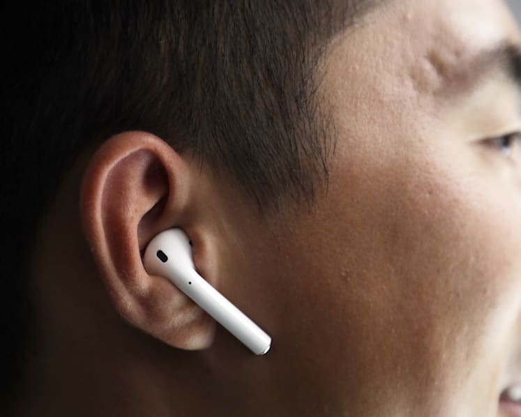 Local telcos see healthy interest for iPhone 7