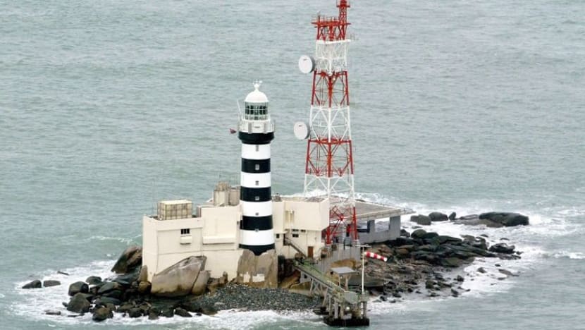 Menteri Besar Johor ingin bincang HSR, Pedra Branca dengan Mahathir
