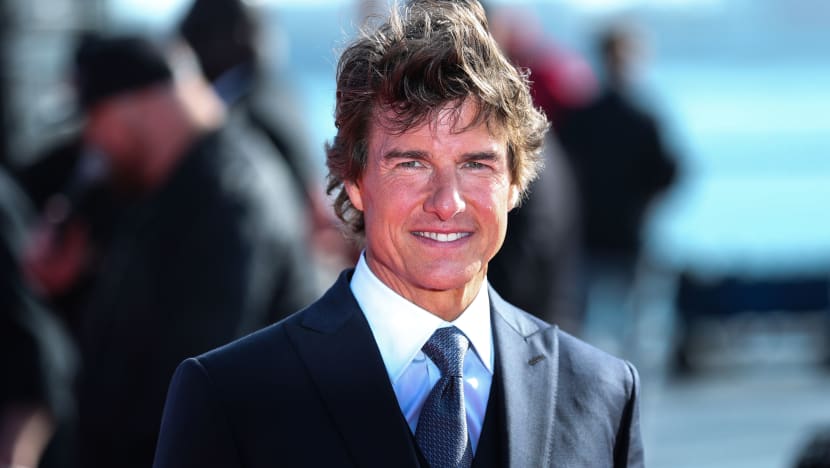 Tom Cruise "Really Rallied Hard" For Val Kilmer To Appear In Top Gun: Maverick's "Special" Scene Tom Cruise "Really Rallied Hard" For Val Kilmer To Appear In Top Gun: Maverick's "Special" Scene