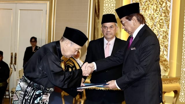 沙盟拿下最多议席 主席哈芝芝宣誓连任沙巴首长