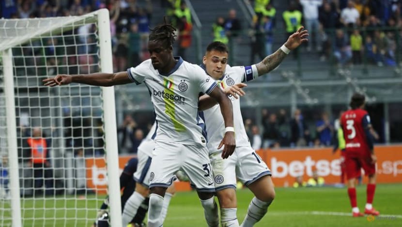 Inter consolidate top spot with composed 3-1 win over Cagliari