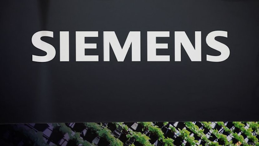 Siemens targets up to 80% factory automation with AI, board member says