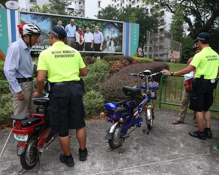 Step up evening patrols to nab speeding electric-bike users