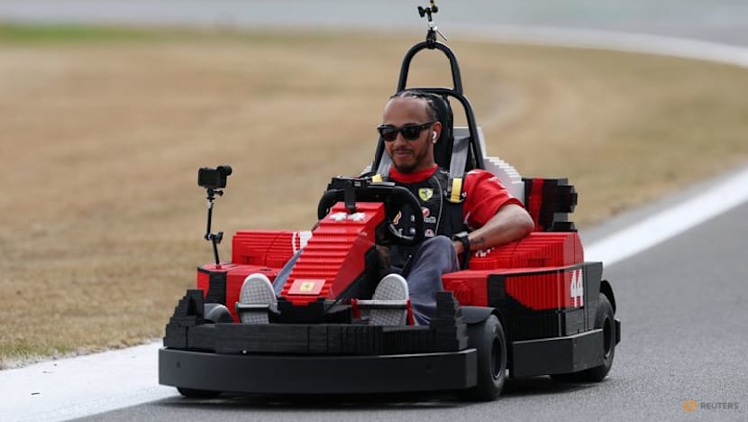 F1 drivers amuse British GP crowd with Lego car chaos