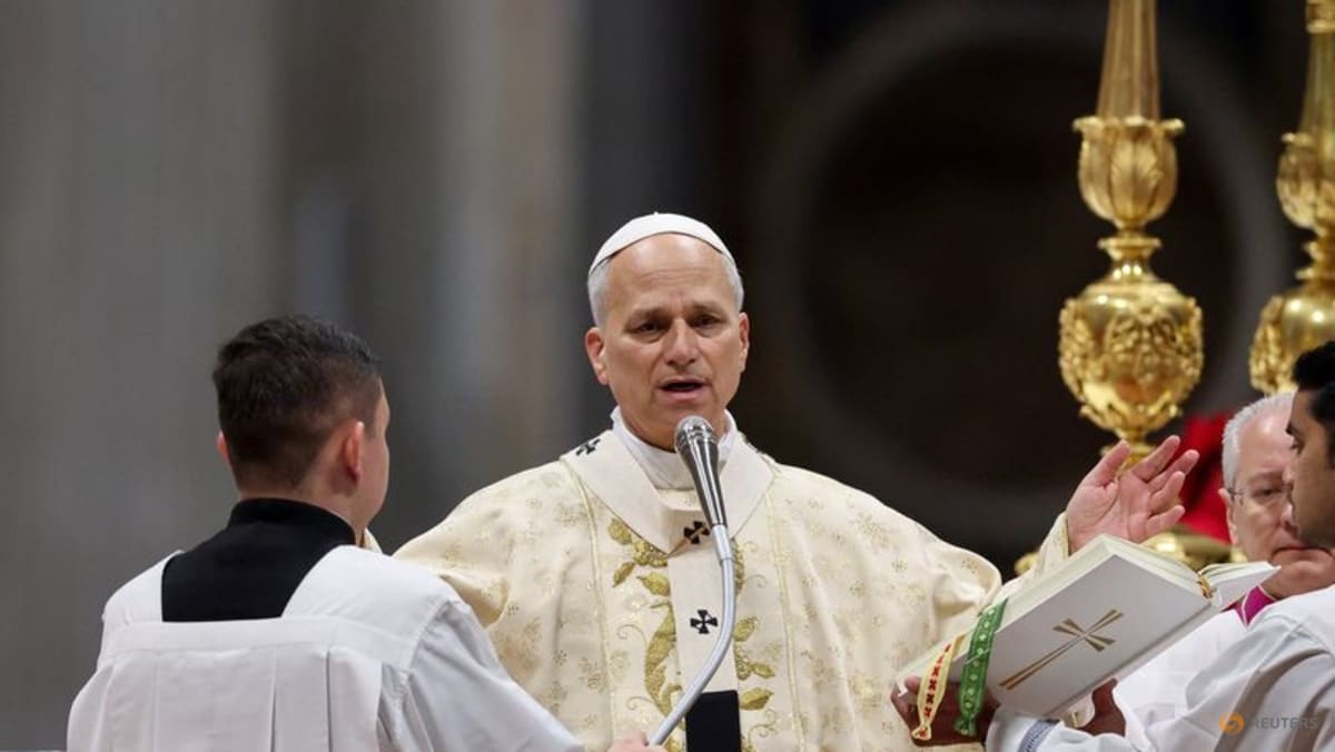 Pope Leo urges Russia, Ukraine dialogue in Christmas blessing