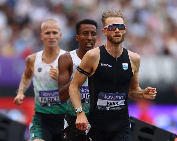Britain's Kerr smashes long-standing world mile record