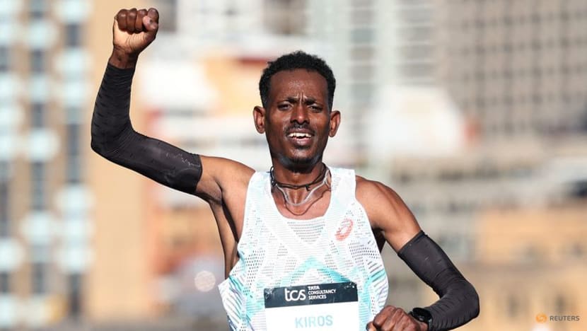Olympic champion Hassan and Kiros take honours in new era at Sydney Marathon Olympic champion Hassan and Kiros take honours in new era at Sydney Marathon