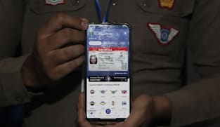 SIM digital meluncur, tinggal scan QR code di HP