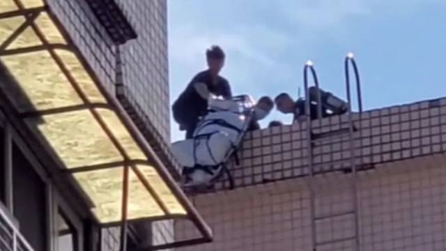 水塔惊现腐烂男尸 台北大楼居民恐喝“尸水”多日