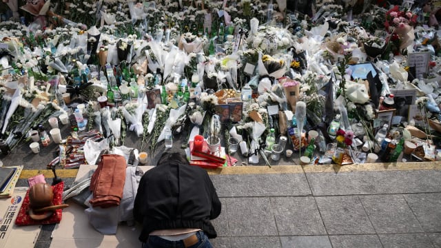 再一名伤者逝世 梨泰院踩踏事件死亡人数增至156人
