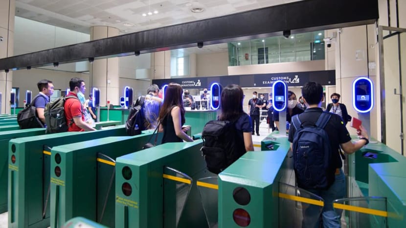 Train journeys a 'possibility' under Singapore-Malaysia VTL, 'some time' before private vehicles allowed: Gan Kim Yong Train journeys a 'possibility' under Singapore-Malaysia VTL, 'some time' before private vehicles allowed: Gan Kim Yong