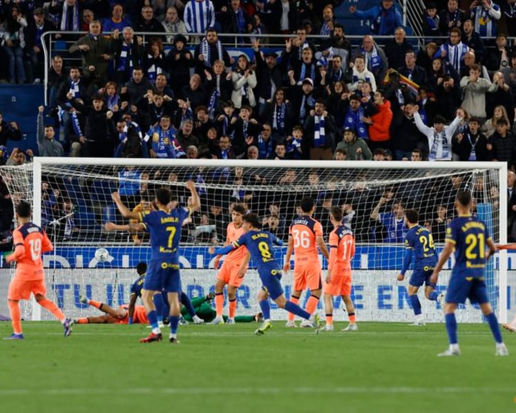Alaves stun Barcelona to ease relegation fears as Sevilla, Espanyol get big wins