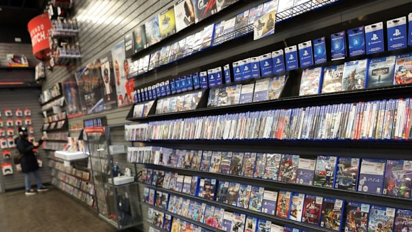 GameStop preparing offer for eBay, WSJ reports