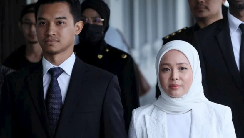 Vivy Yusof & suami didakwa atas tuduhan salah guna dana Khazanah, Permodalan Nasional Berhad Vivy Yusof & suami didakwa atas tuduhan salah guna dana Khazanah, Permodalan Nasional Berhad