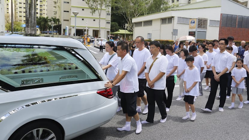 Online tribute stream in as family bids farewell to canal crash victims