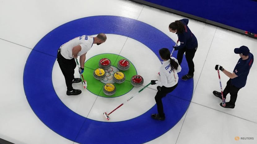 Curling-Italy see off Britain in tight match to secure mixed doubles bronze