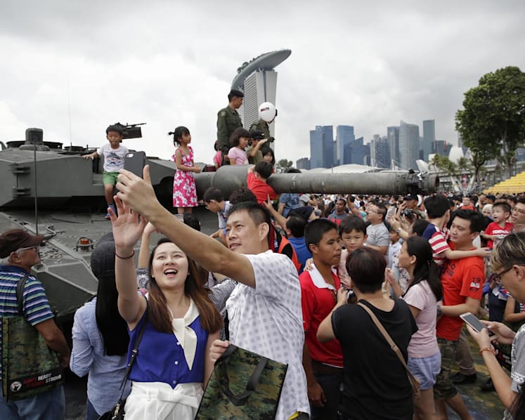Army Open House extends to Monday