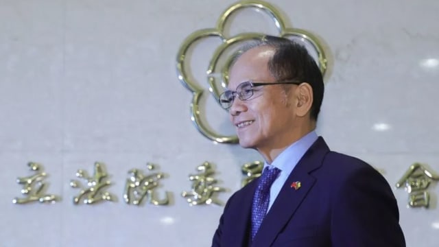 寻求连任立法院长失败 游锡堃辞去立委职务