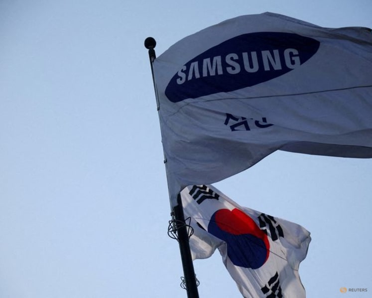 Samsung's non-chip union files injunction in bid to stop vote on bonuses, media reports
