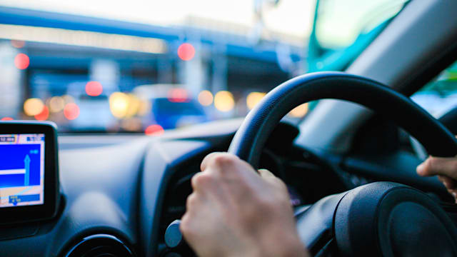 航班减少影响机场订单 马国私召车司机收入跌