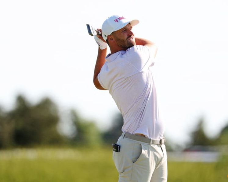 Clark wins second US Open golf title
