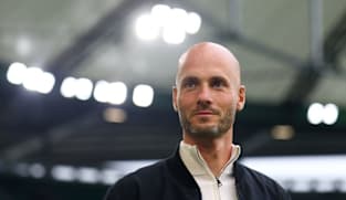 Wolfsburg sack coach Simonis after 10 league matches