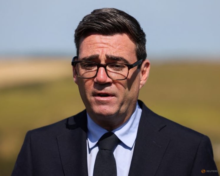 UK PM to chair emergency meeting on heatwaves, drought
