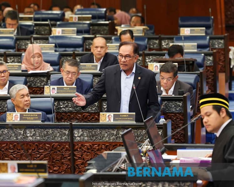 Malaysia PM Anwar defends maritime border agreements with Indonesia