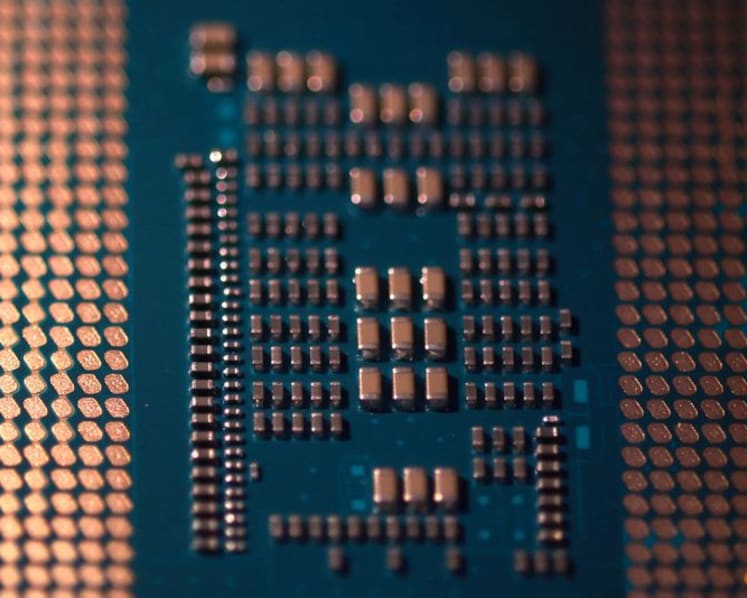 Analysis:Sizzling semiconductor trade at risk of cooling - and stalling US stocks rally