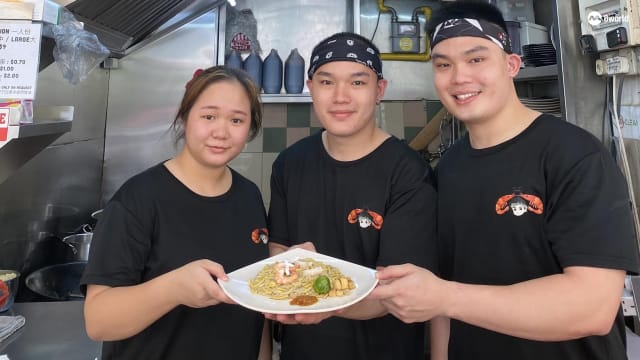 啤酒销售员辞职和弟弟合卖福建炒虾面　两人计划开分店