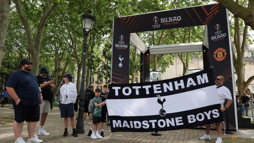 Bilbao fortifies for onslaught of English fans ahead of Spurs-Man United Europa League final
