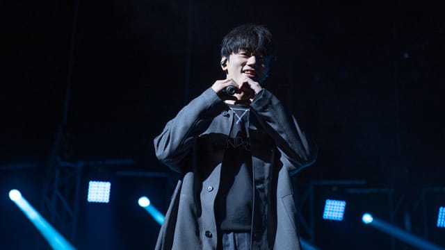 中国歌手队长被爆睡粉，不雅视频和私密照也外流！